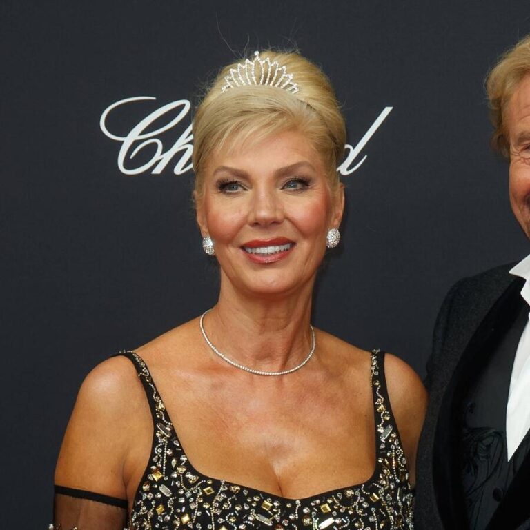 Wer ist Karina Mroß? Alles über die neue Frau an Thomas Gottschalks Seite
