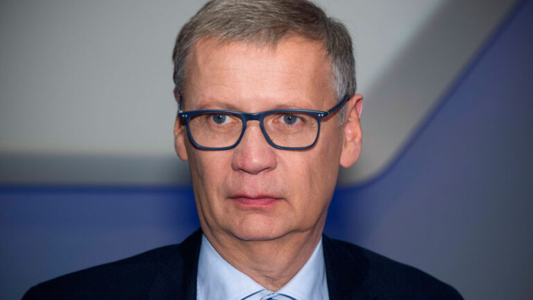 Günther Jauch Vermögen 2025: Wie reich ist der TV-Moderator wirklich?